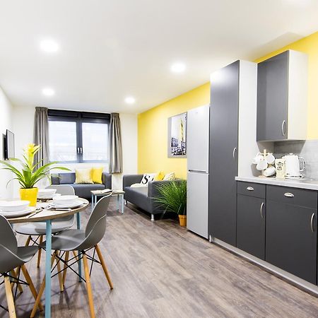 Catherine House- Campus Accommodation 朴次茅斯 外观 照片